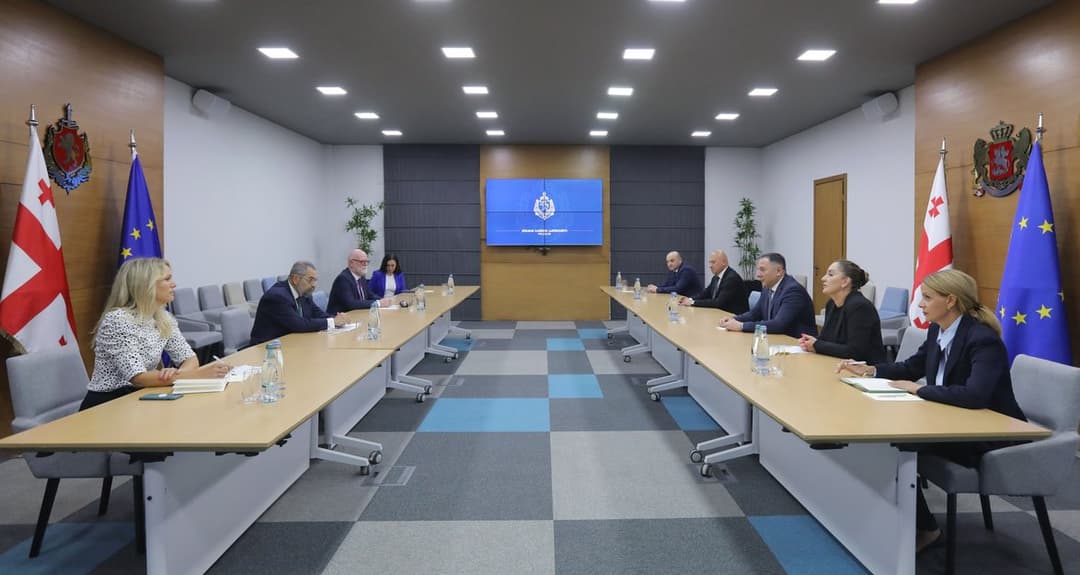 შს მინისტრმა ევროკავშირის სადამკვირვებლო მისიის ხელმძღვანელთან გაცნობითი შეხვედრა გამართა