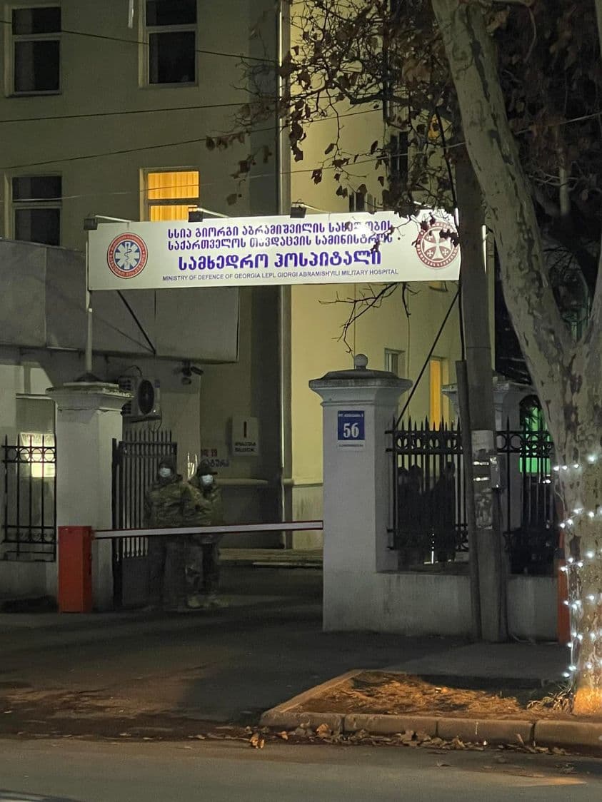 Frontnews image description