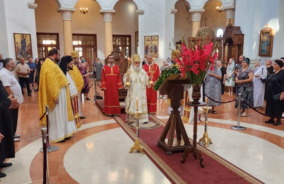 Frontnews image description