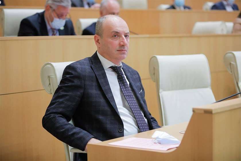 გურამ მაჭარაშვილი – იქნებ ადამ კინზინგერმა თავი დაგვანებოს, წერილებს უწერენ და ეუბნებიან, რა უნდა თქვას