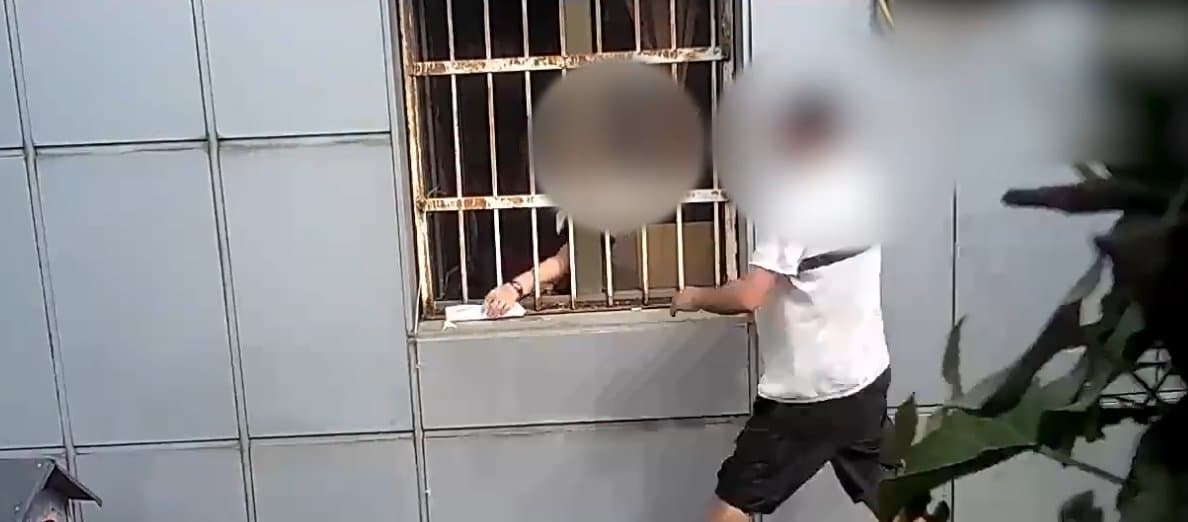 Frontnews image description