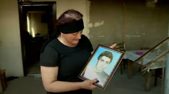 შიდა ქართლში 33 წლის მამაკაცის მკვლელობის საქმეზე დაკავებულ 70 წლის ქალს ბრალს ოფიციალურად დღეს წარუდგენენ, ოჯახი ჩხუბში მონაწილეების დასჯასაც ითხოვს