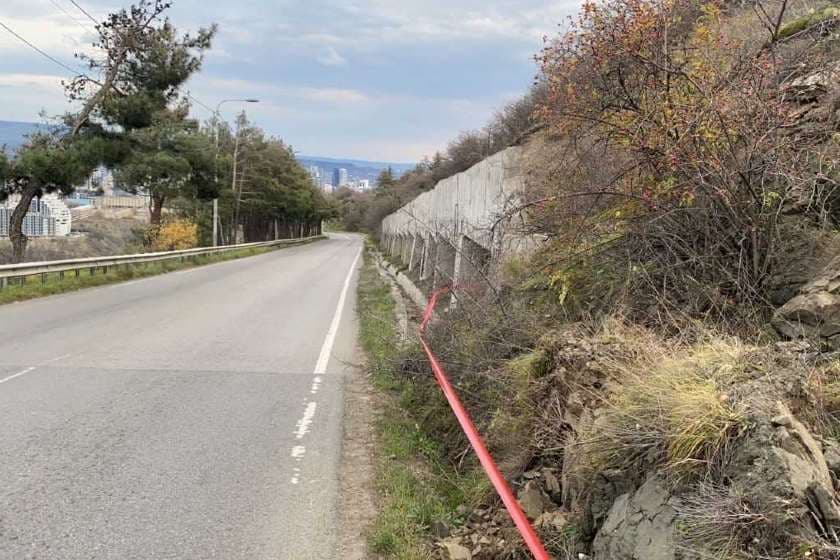 წყნეთის გზატკეცილისა და უჩანეიშვილის ქუჩის კვეთაზე ტრანსპორტის მოძრაობა ნაწილობრივ შეიზღუდება