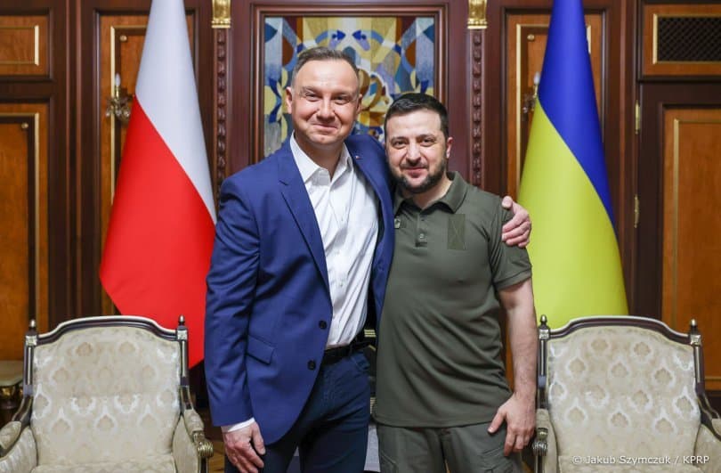 Frontnews image description