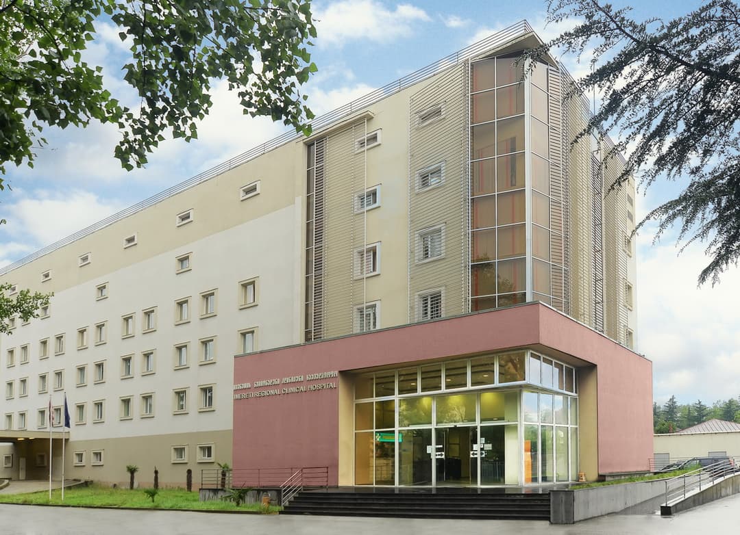 ტყიბულში მიწის ჩამოშლის დროს დაშავებული მამაკაცი გარდაიცვალა