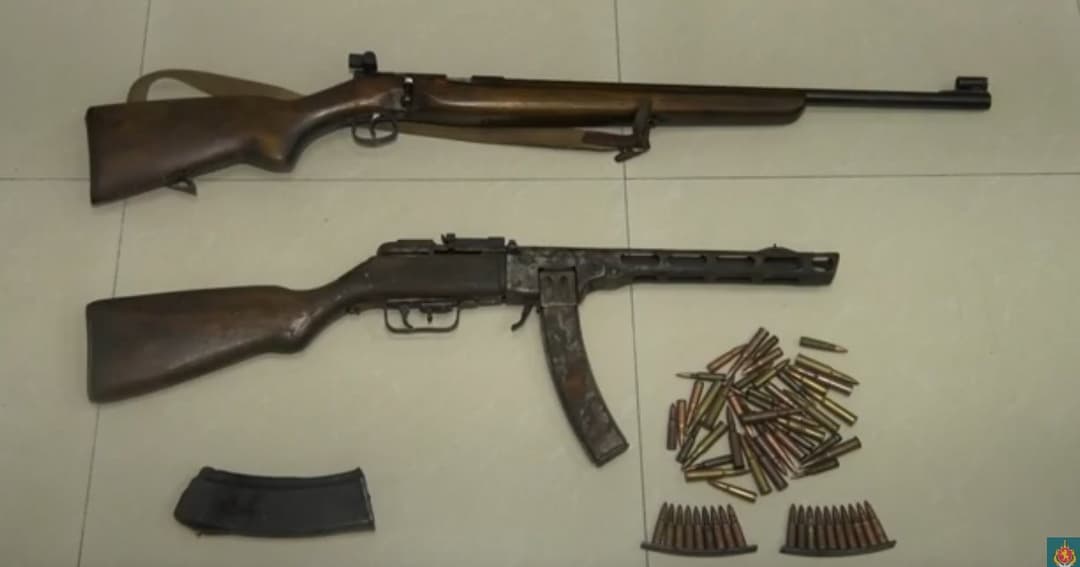 პოლიციამ თბილისსა და რეგიონებში უკანონო ცეცხლსასროლი იარაღები ამოიღო – დაკავებულია 15 პირი