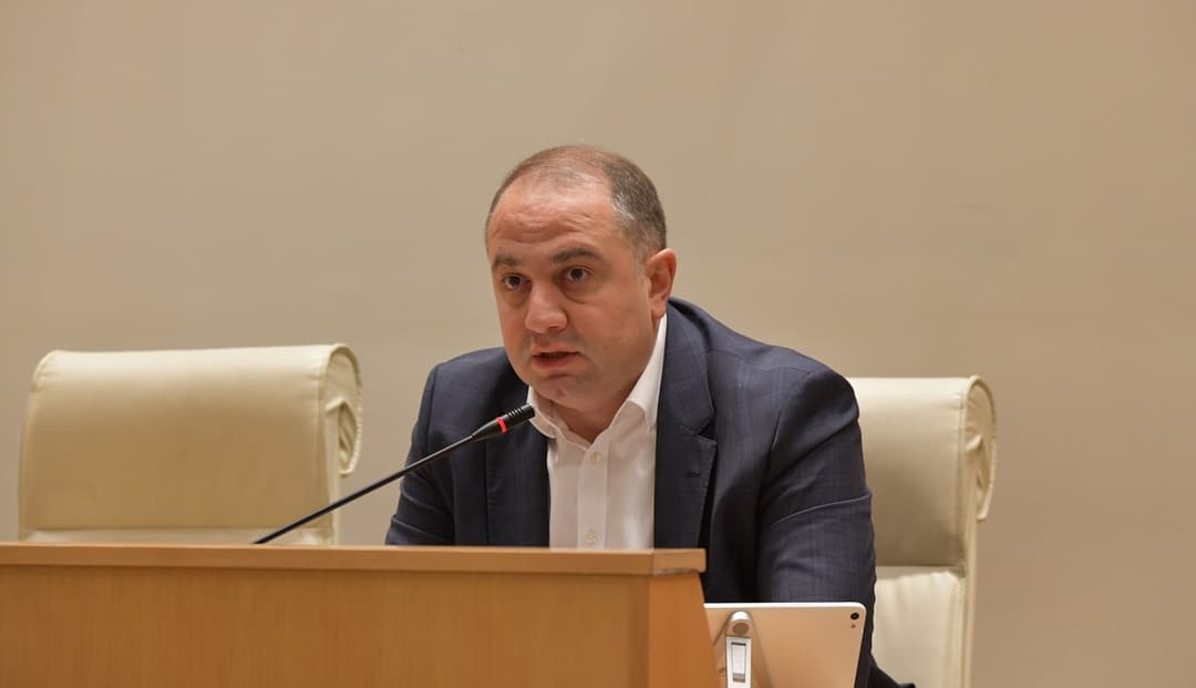 ირაკლი ჩიქოვანი – საქართველო ერთ რამეშია ჩამორჩენილი უკრაინასთან მიმართებაში, ჩამორჩენილია მხოლოდ ომის არარსებობით