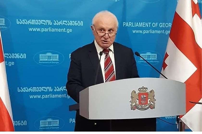 ფრიდონ ინჯია – გავაკეთოთ რეფერენდუმი, რამდენად საჭიროა სახალხო დამცველი