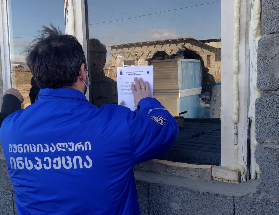 მუნიციპალურმა ინსპექციამ ე.წ. აფრიკის დასახლებაში სახელმწიფო მიწაზე უკანონო მშენებლობის ფაქტები გამოავლინა