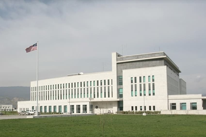 აშშ-ის საელჩო – დაჟინებით მოვუწოდებთ მმართველ პარტიას, რომ ოფიციალურად უარყოს ეს კანონპროექტები