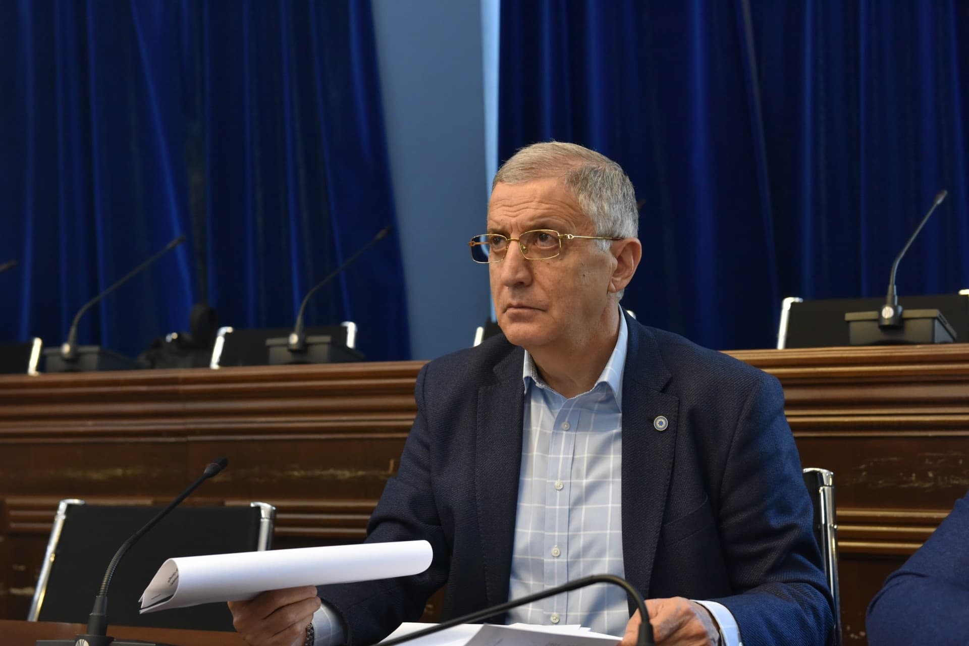 Frontnews image description