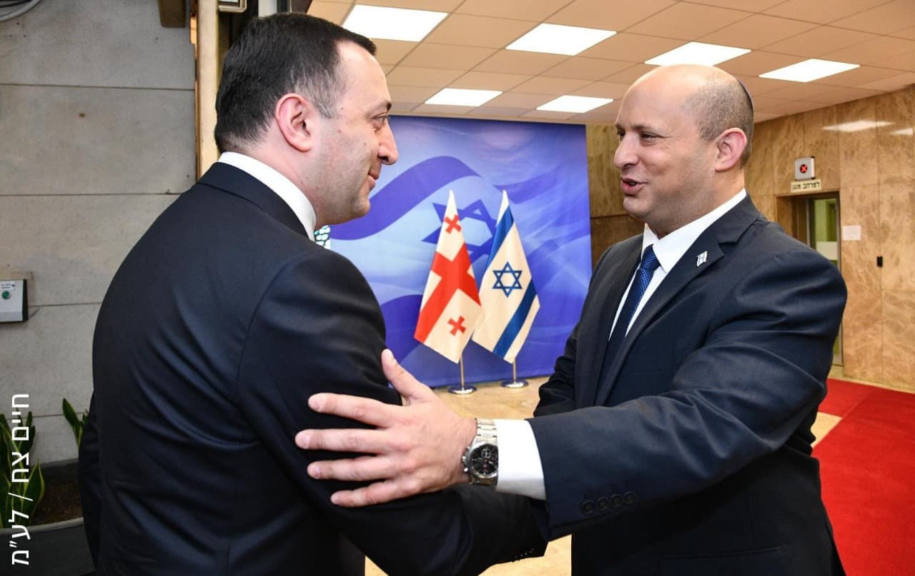 Frontnews image description