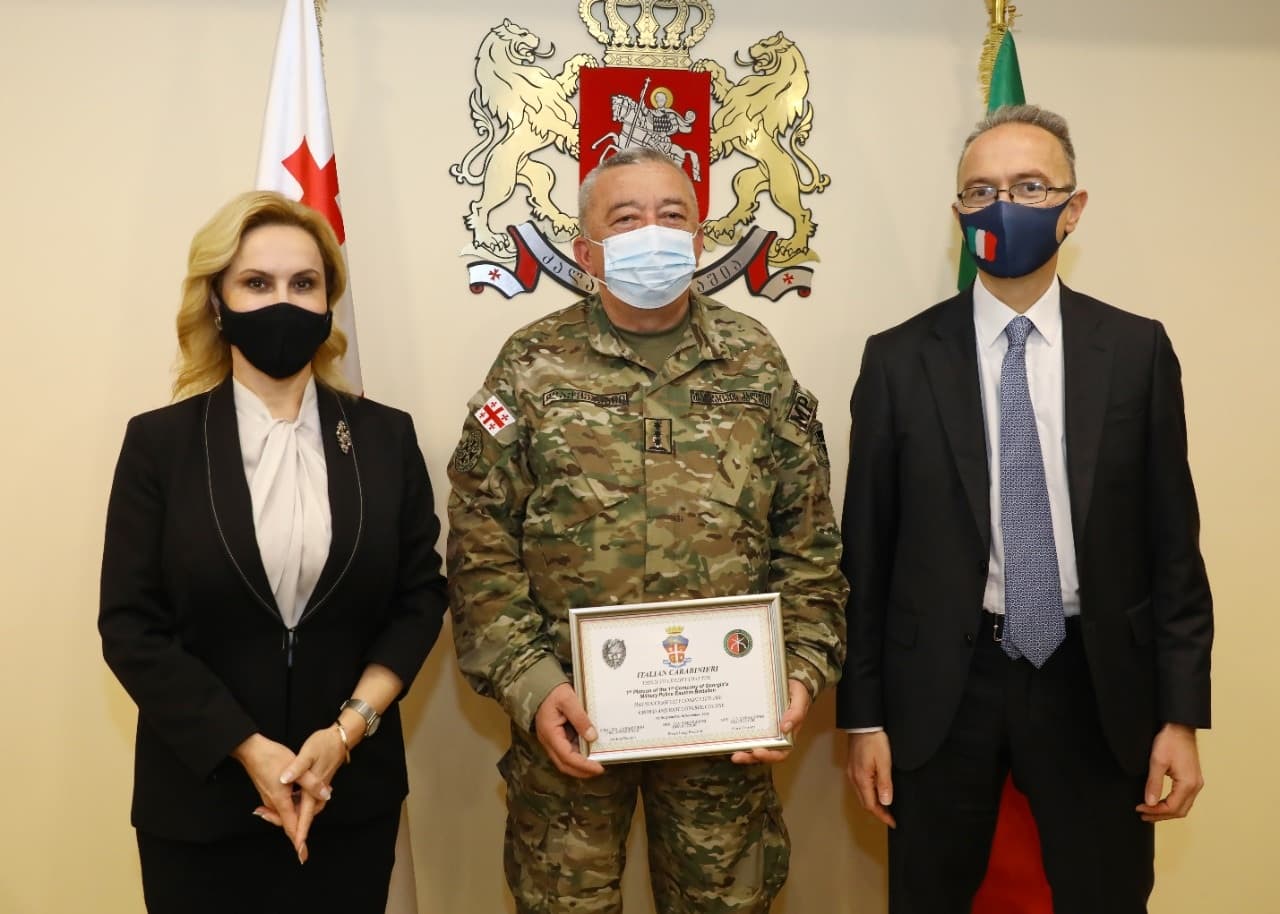 Frontnews image description