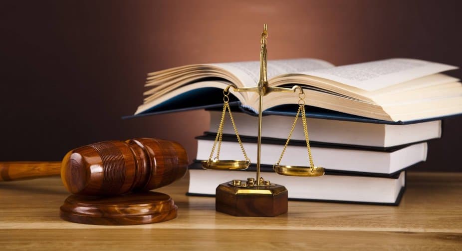 დამოუკიდებელი იურისტების ჯგუფმა სასამართლო რეფორმებზე მომუშავე საპარლამენტო ჯგუფში პრობლემების და რეკომენდაციების დოკუმენტები წარადგინა