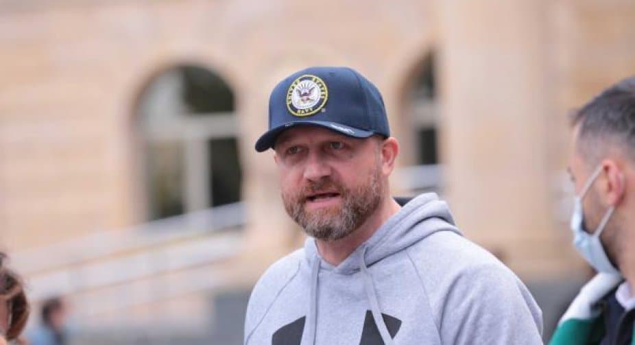 ზურაბ ჯაფარიძე – სუსი რეკავს და პრობლემების შექმნით ემუქრება იმ ხალხს, ვინც სიებში გვყავს