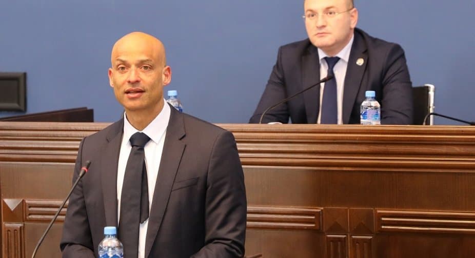 Frontnews image description