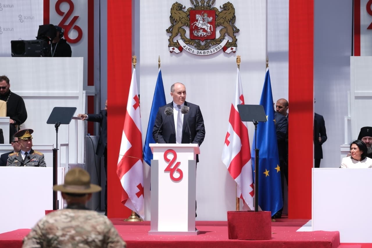 Frontnews image description