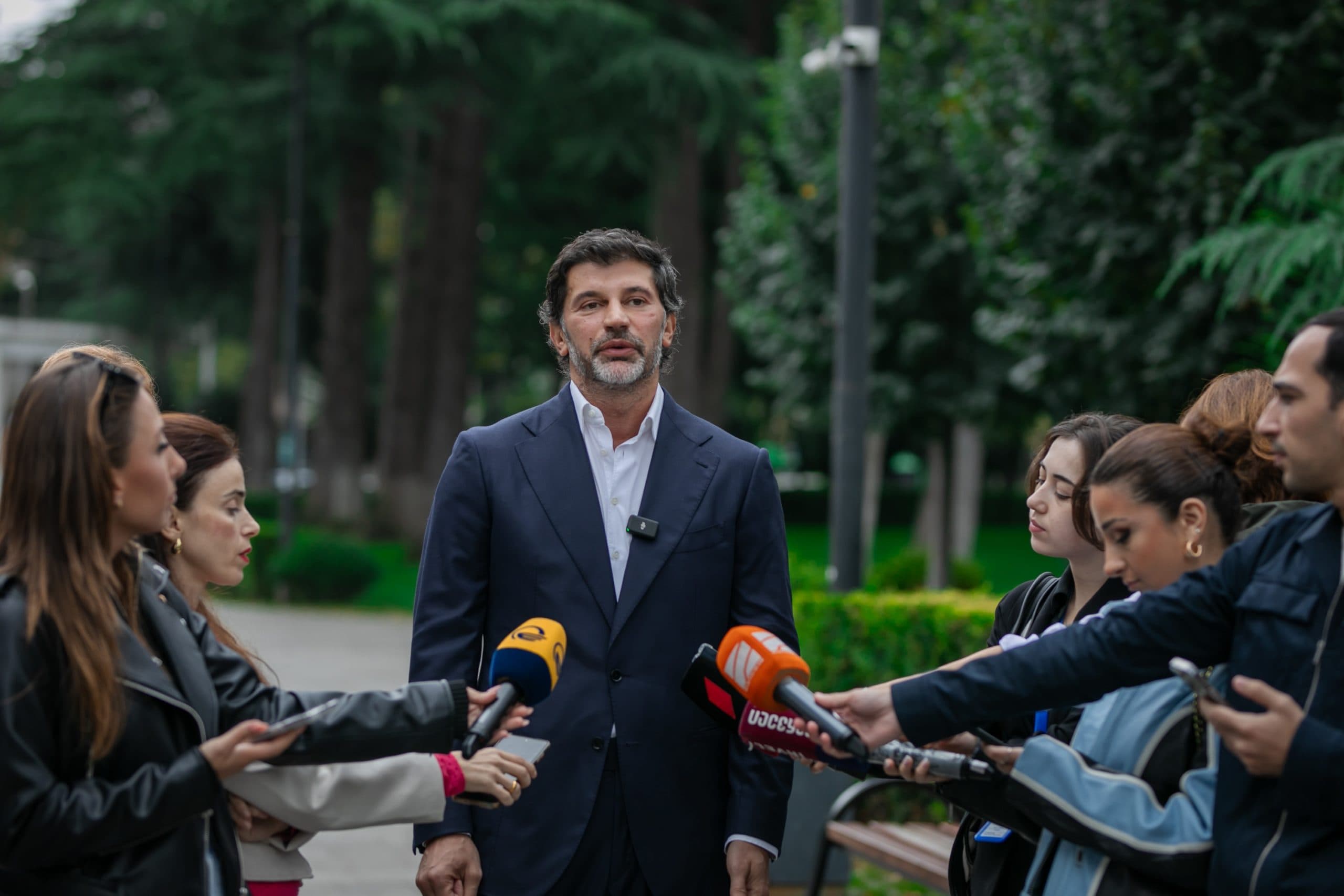 Frontnews image description