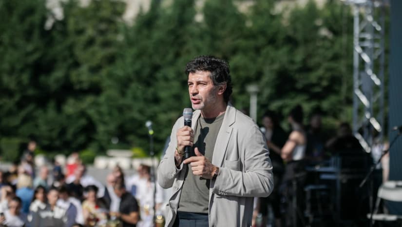 კახა კალაძე – როგორ ფიქრობთ, დოიაშვილი ბედნიერია იმით რაც თქვა? დარწმუნებული ვარ, ამას წინ უძღოდა უდიდესი ბულინგი