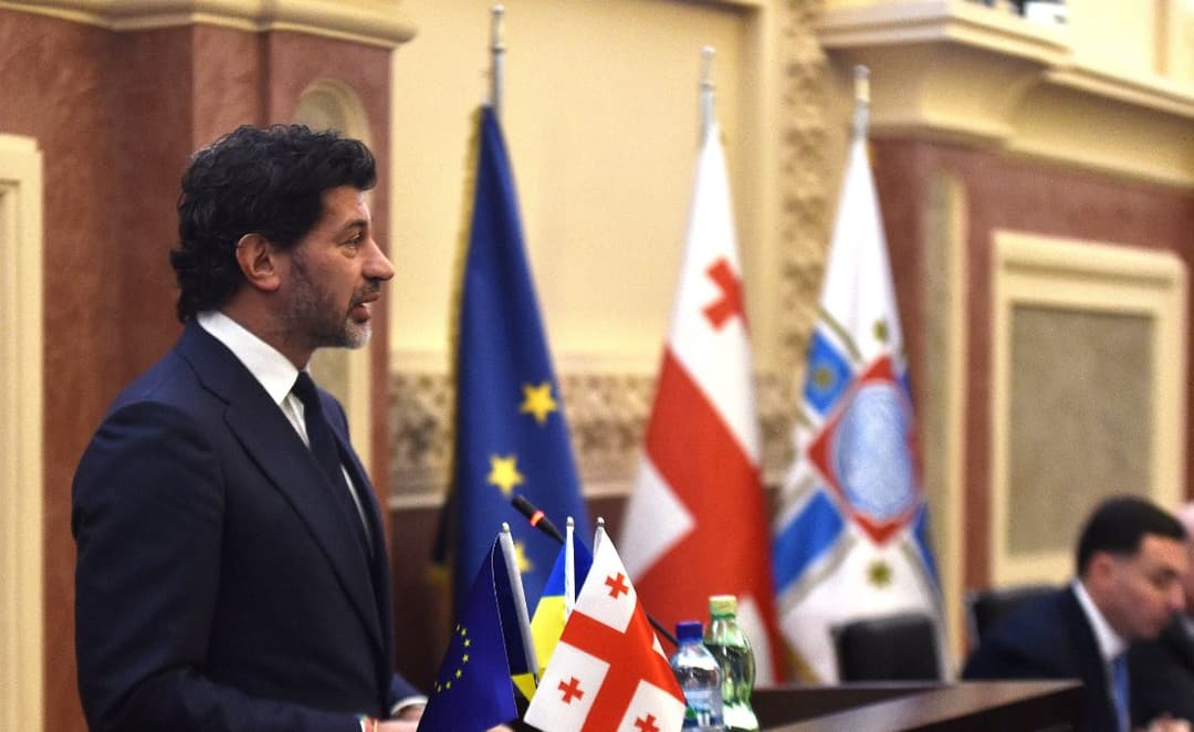 კახა კალაძე – ეს ლექსიკა და მიდგომა ნორმალურია?! ეს არის ევროპული ღირებულებები?! ასე გვინდა ავაშენოთ და განვავითაროთ ჩვენი ქვეყანა?!