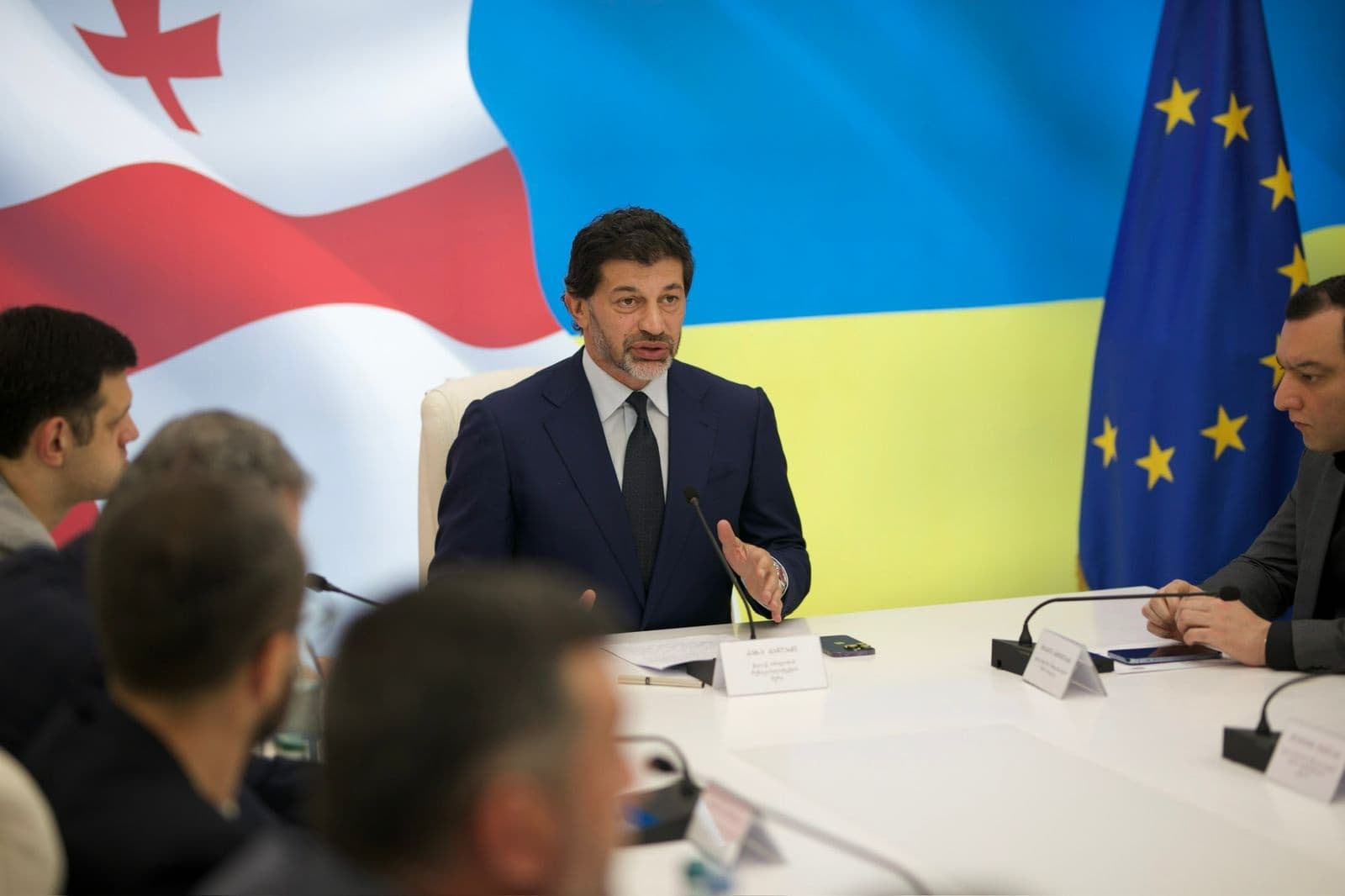 Frontnews image description