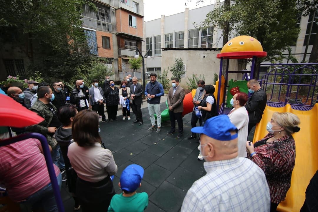 კახა კალაძე დიდუბის რაიონის ამომრჩეველს შეხვდა