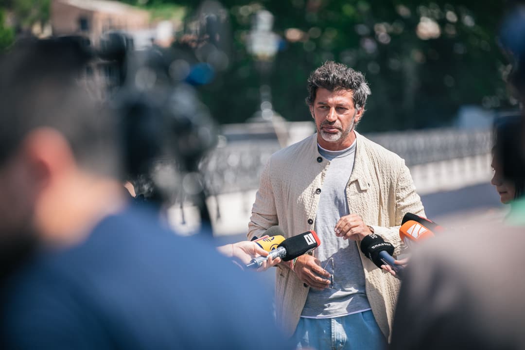 კახა კალაძე – ჩვეულებრივი დეპუტატები არიან და მათ კითხვებს პასუხი უნდა გაეცეს