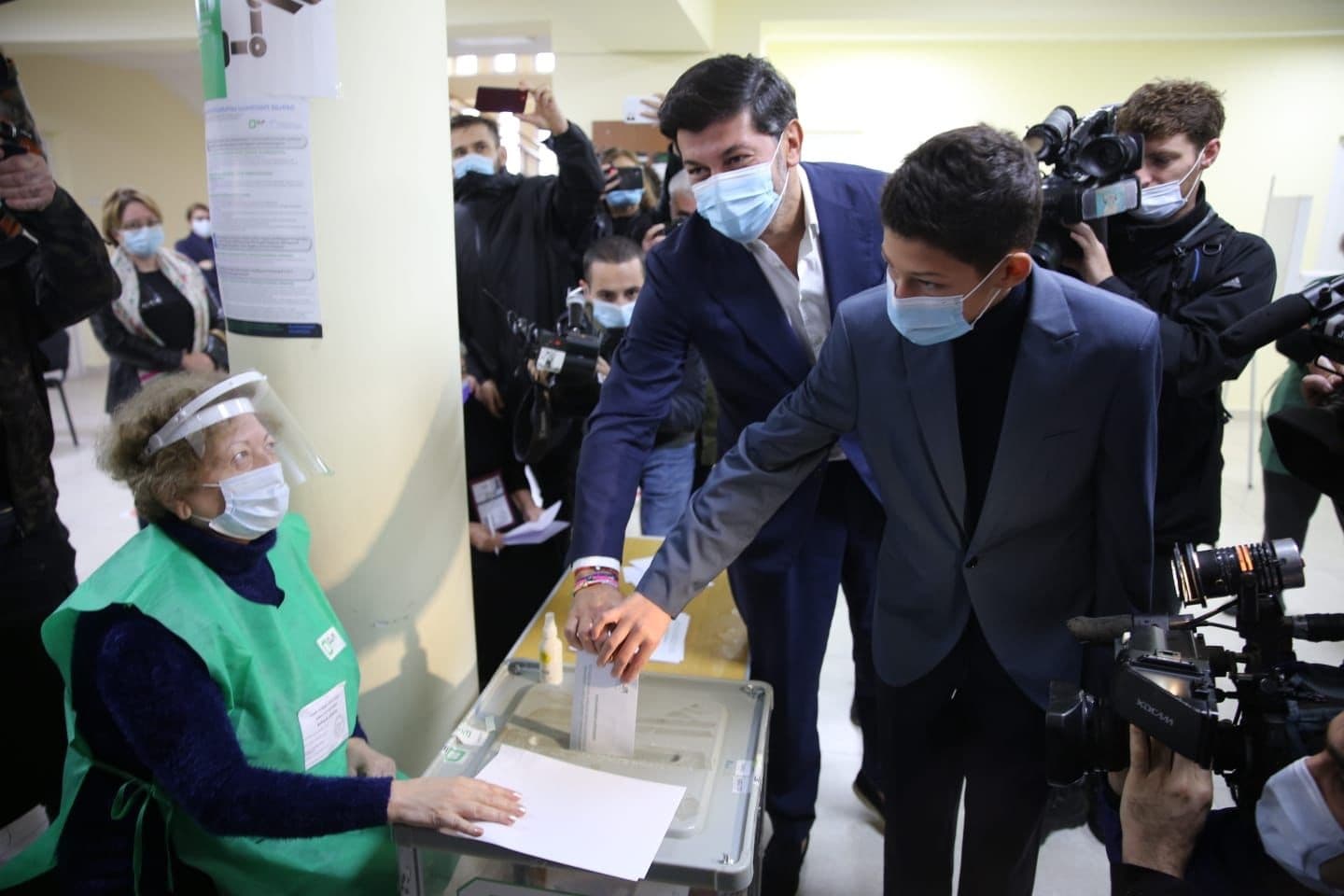 Frontnews image description