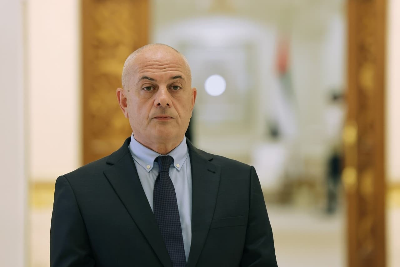 Frontnews image description