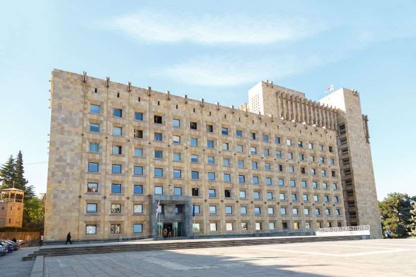 10 იანვრამდე საჯარო სექტორში უქმე დღეებია