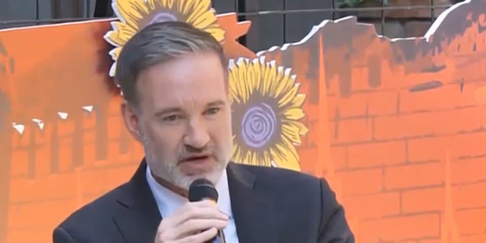 Frontnews image description