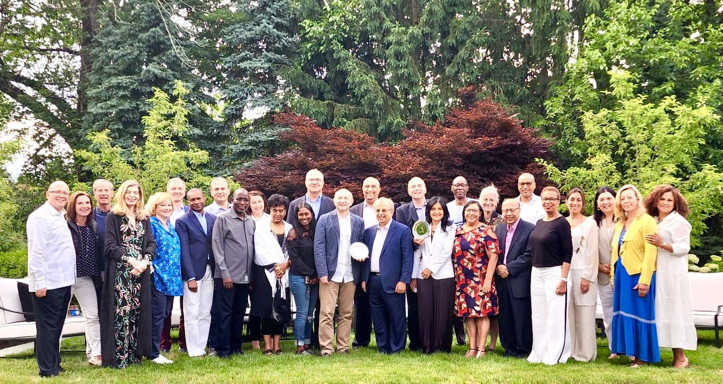 Frontnews image description