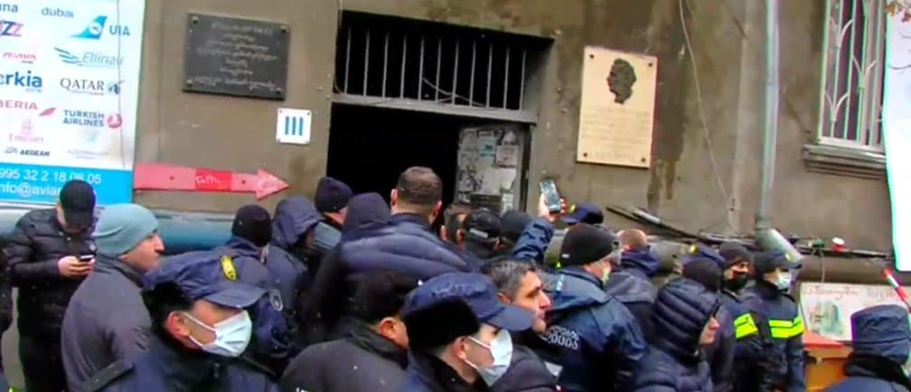 Frontnews image description