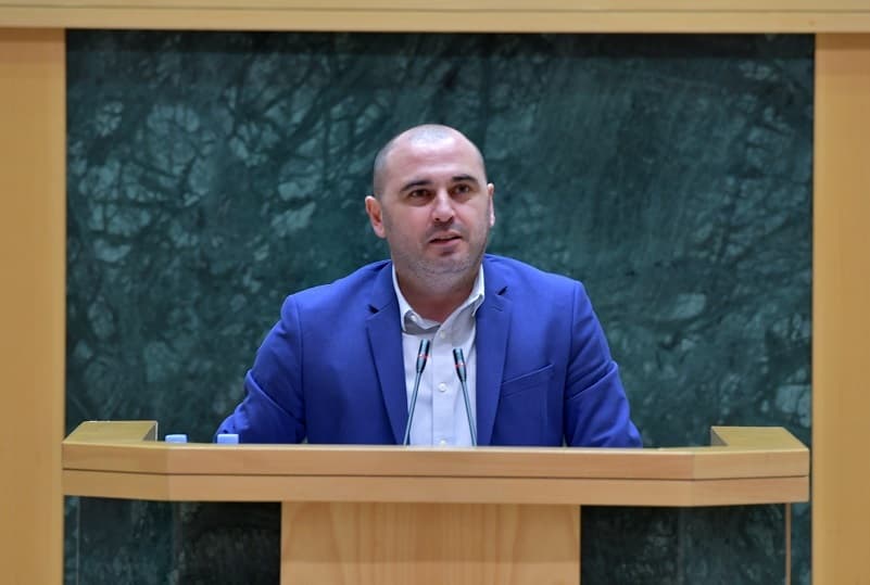 ლევან ხაბეიშვილი – ხელფასს ხომ არ გაჭრიან რუსეთის ხსენების გამო? ამისთანა რა უხერხულობას გიქმნით?