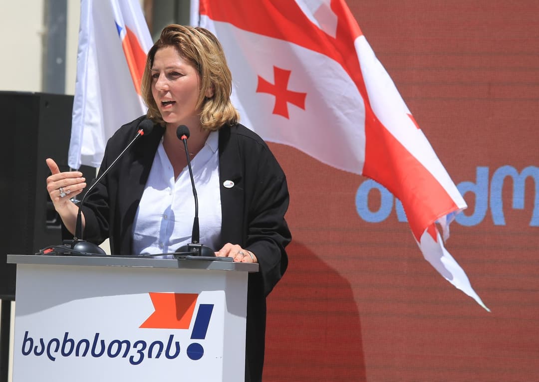 ანა დოლიძე – სალომე ზურაბიშვილი თანდათან დისტანცირდება „ქართული ოცნებისგან“ და ადგება გიორგი მარგველაშვილის გზას