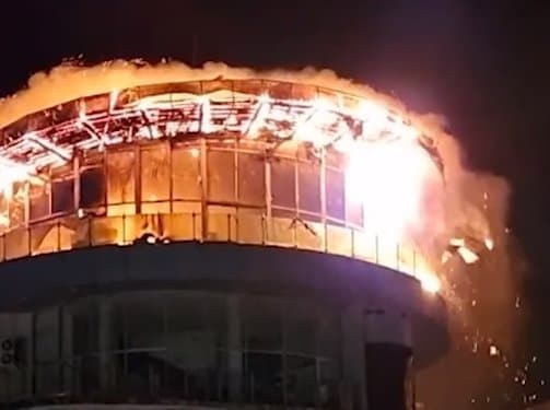 ბათუმში, რესტორან “ვოქსის” ტერიტორია ხანძრის შედეგად მთლიანად დაიწვა