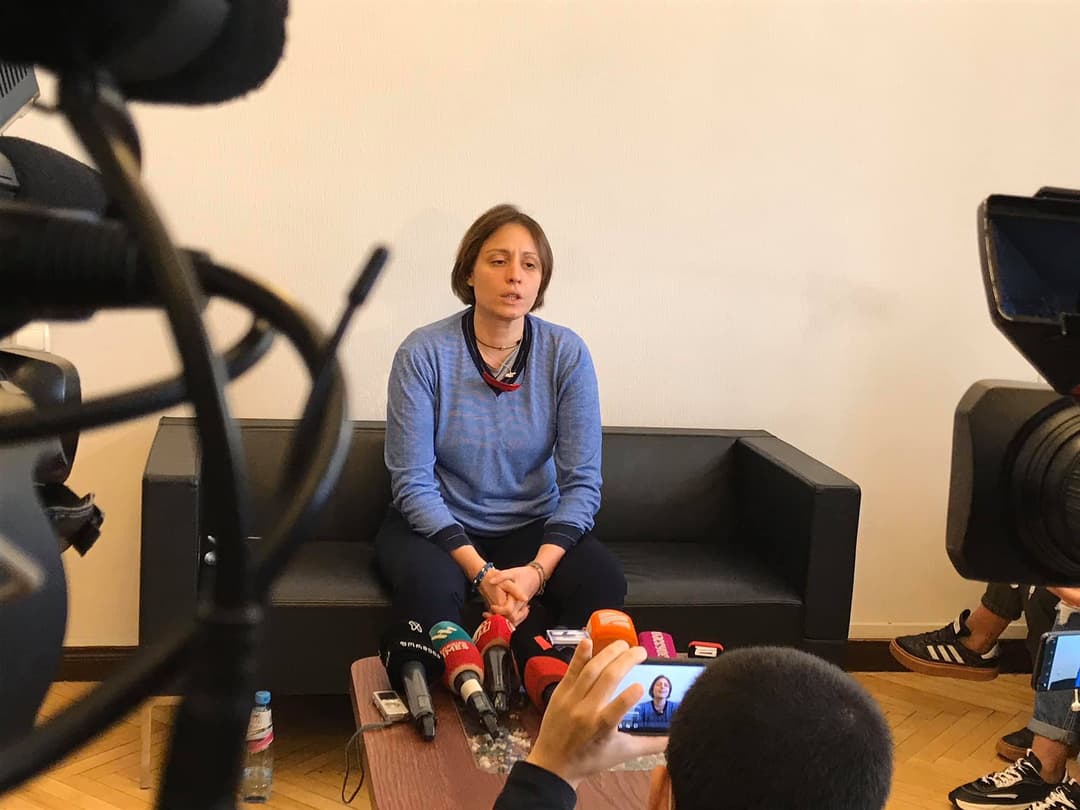 ელენე ხოშტარია – ექიმები 24 საათი ზრუნავენ ჩემს ჯანმრთელობაზე, სააკაშვილი ზუსტად საპირისპირო მდგომარეობაშია