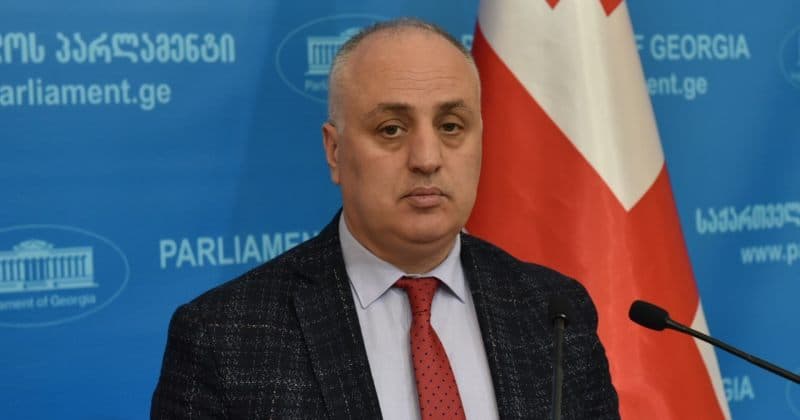 დიმიტრი ხუნდაძე – მეხუთე მუხლის ეს ჩანაწერი ქართულ თარგმანში არის ამოღებული