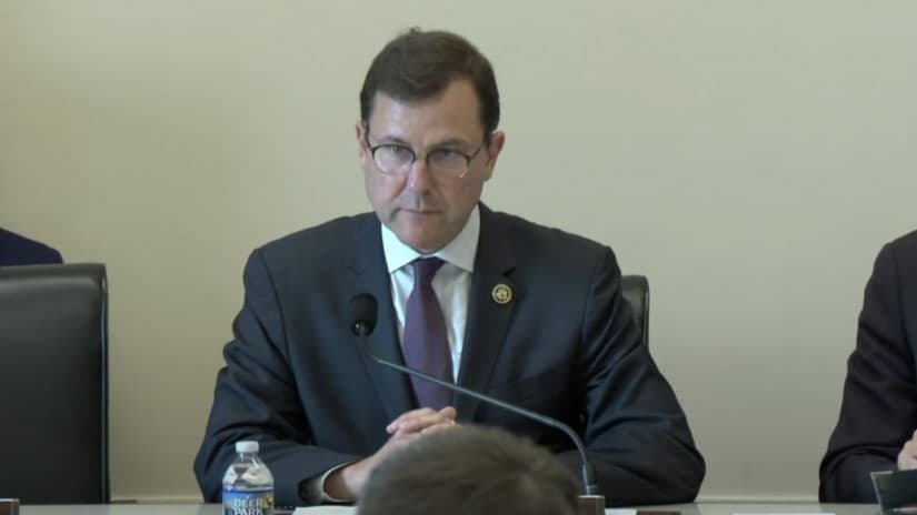 ტონ კინი – საქართველოს უცხოური აგენტების კანონმა შეწყვიტა საქართველოს ურთიერთობები დასავლეთთან