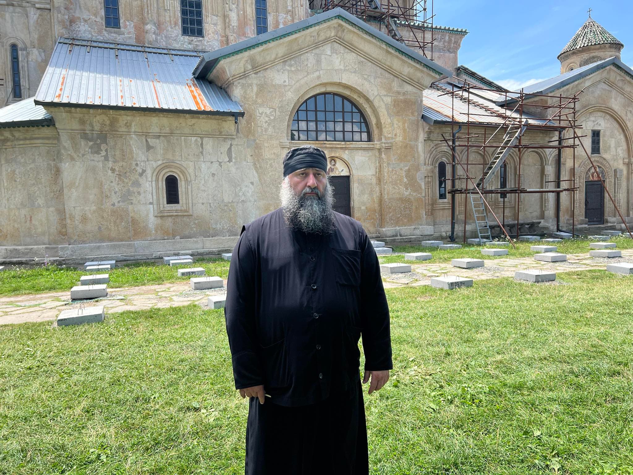 Frontnews image description