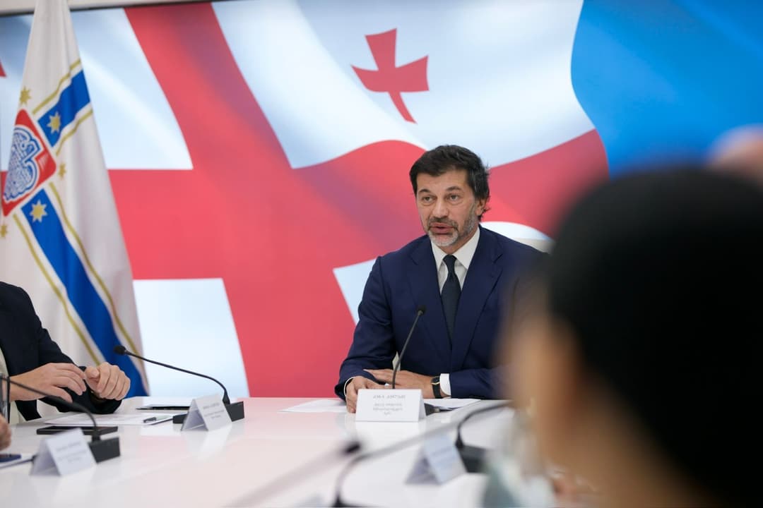 თბილისს მოქმედი კანონის წესით განსაზღვრული გერბი და დროშა ექნება