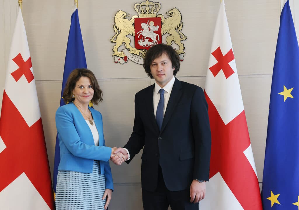 Frontnews image description