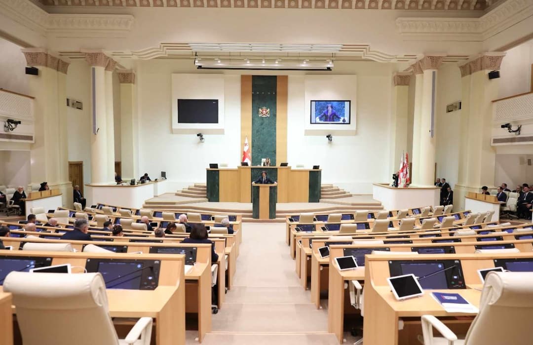 საპარლამენტო ოპოზიცია პრემიერ-მინისტრობის კანდიდატს და ნდობის გამოცხადებისთვის წარდგენილ მთავრობის შემადგენლობას შეხვდა