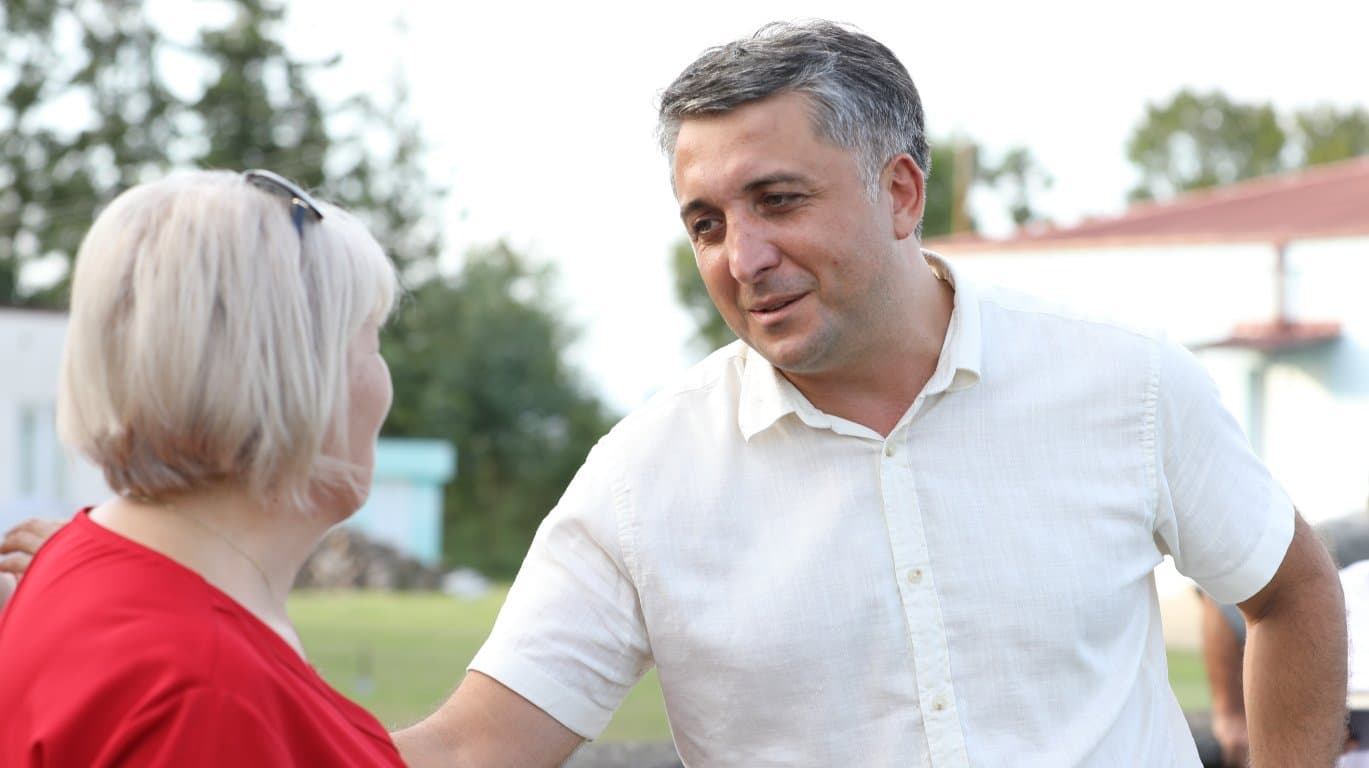 Frontnews image description