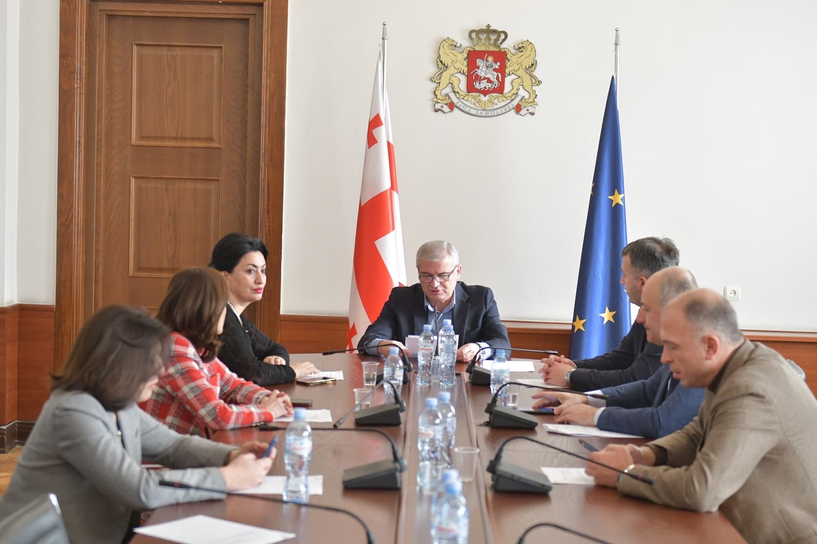 Frontnews image description