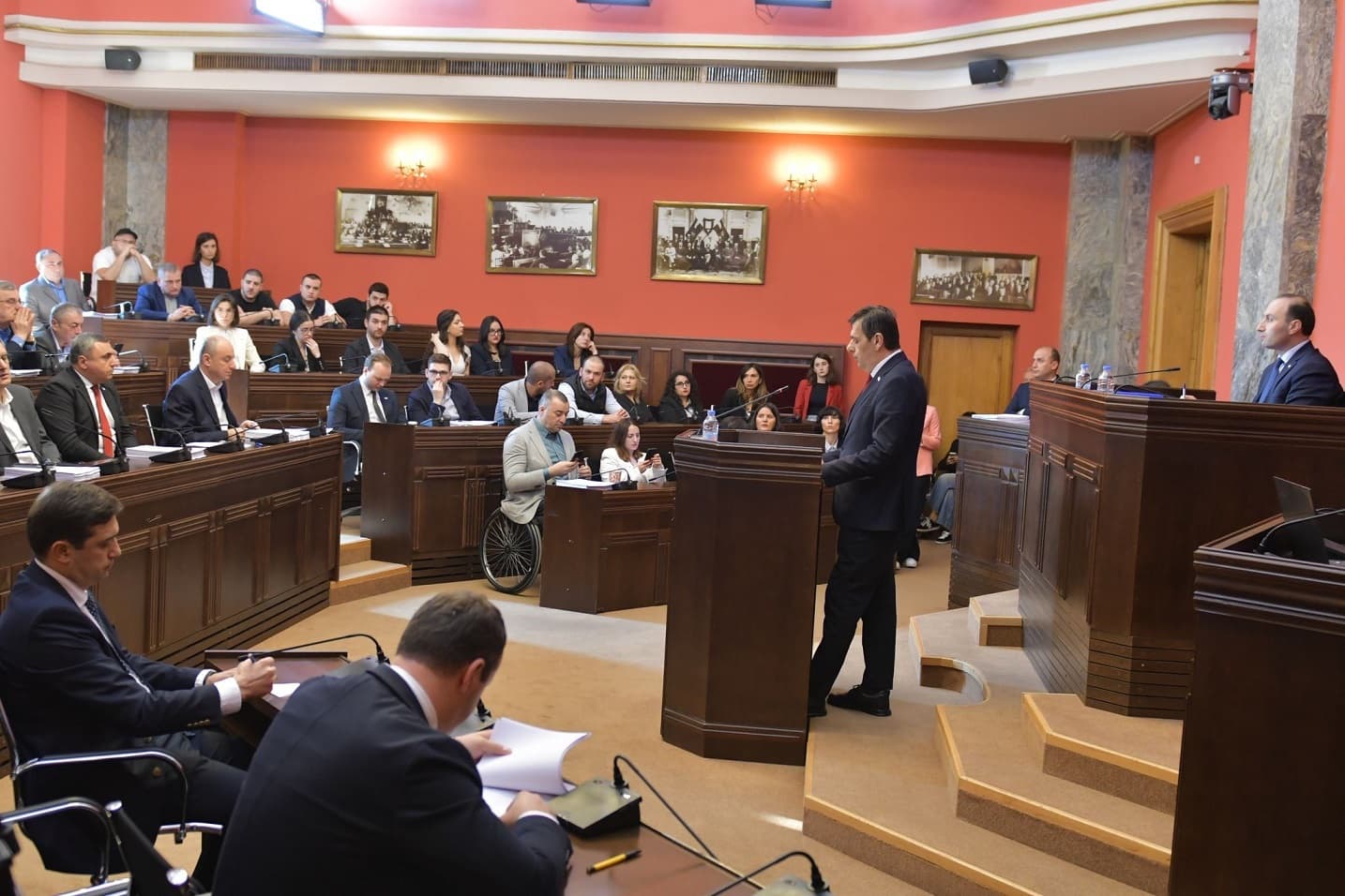 Frontnews image description