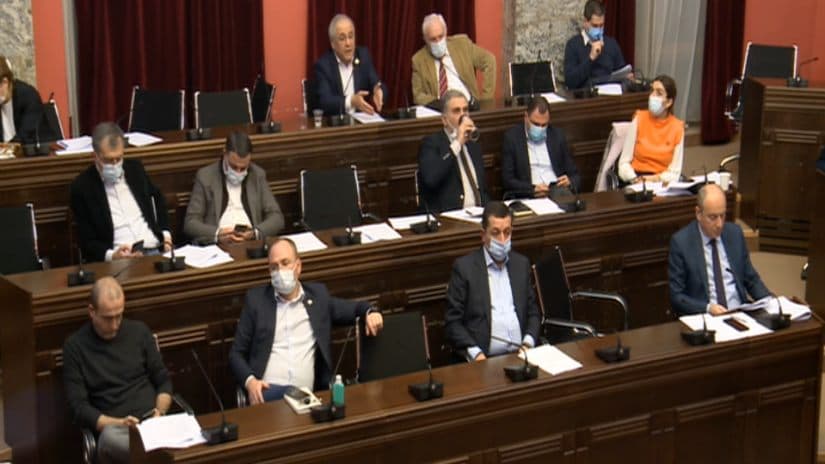 ნიკა გვარამია – შეიძლება თუ არა, რომ მედიის წარმომადგენლებს ინფორმაციის წყაროს დასახელების გარეშე გავრცელება შეეზღუდოთ?