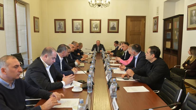 თავდაცვისა და უშიშროების კომიტეტმა “თავდაცვის კოდექსში” ცვლილებას მხარი დაუჭირა