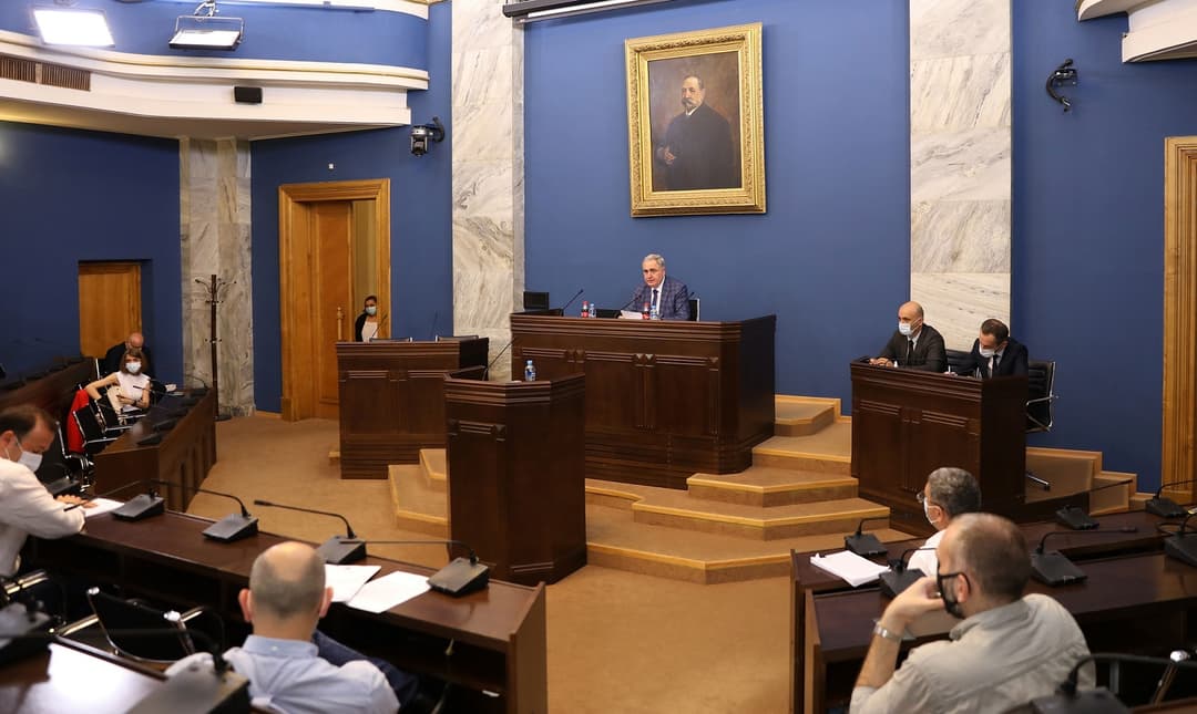 პარლამენტში 2021 წლის ბიუჯეტის ცვლილებების კორექტირებულ პროექტზე საკომიტეტო განხილვები დასრულდა