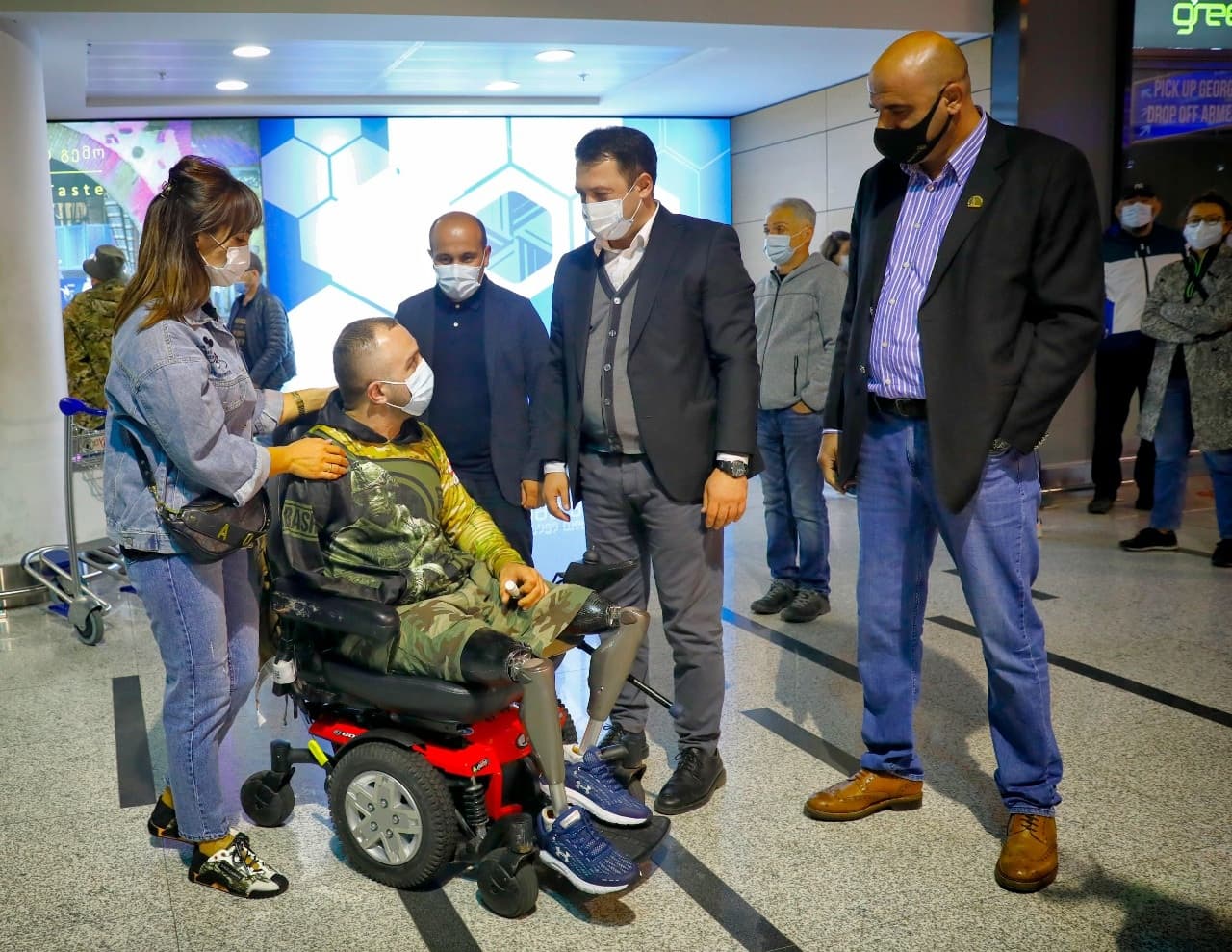 Frontnews image description